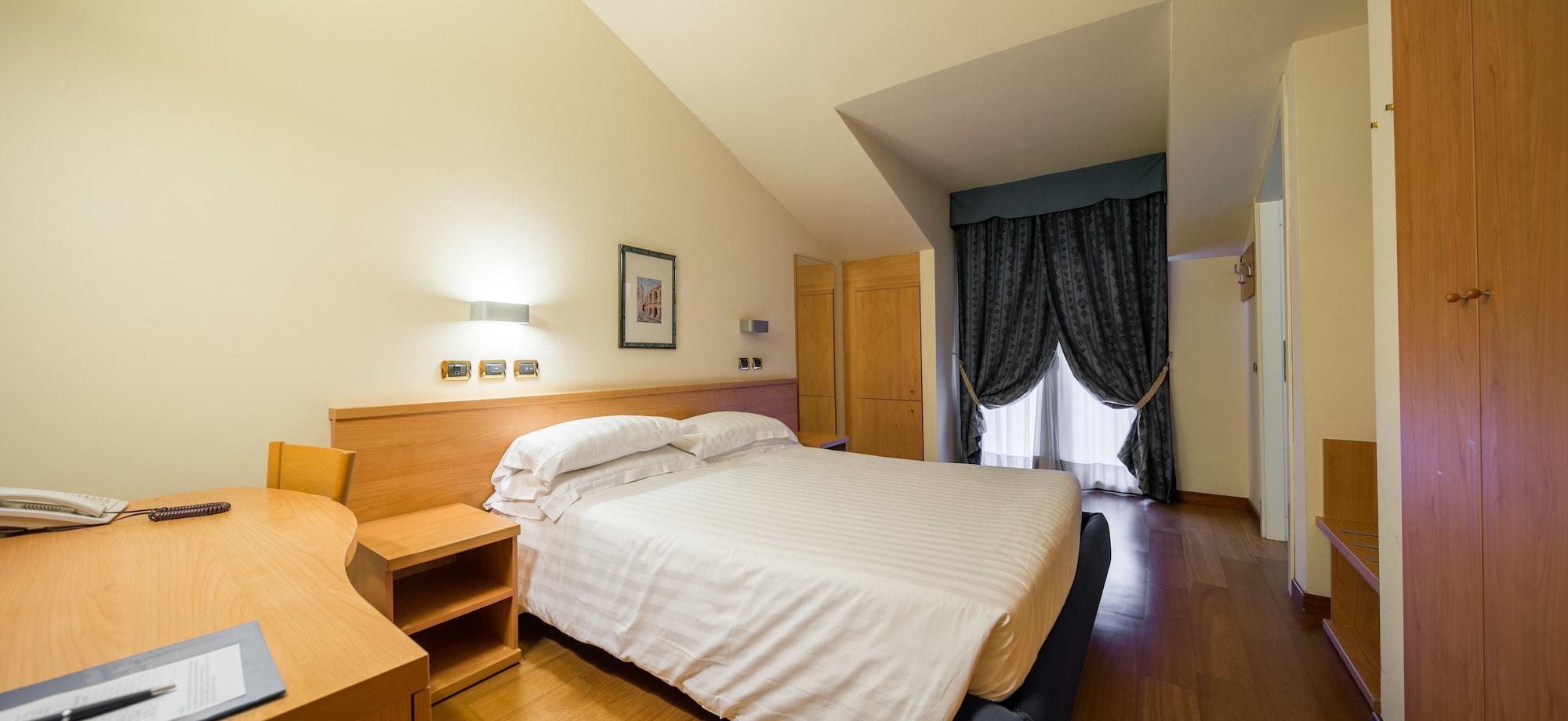 Hotel Brandoli فيرونا المظهر الخارجي الصورة